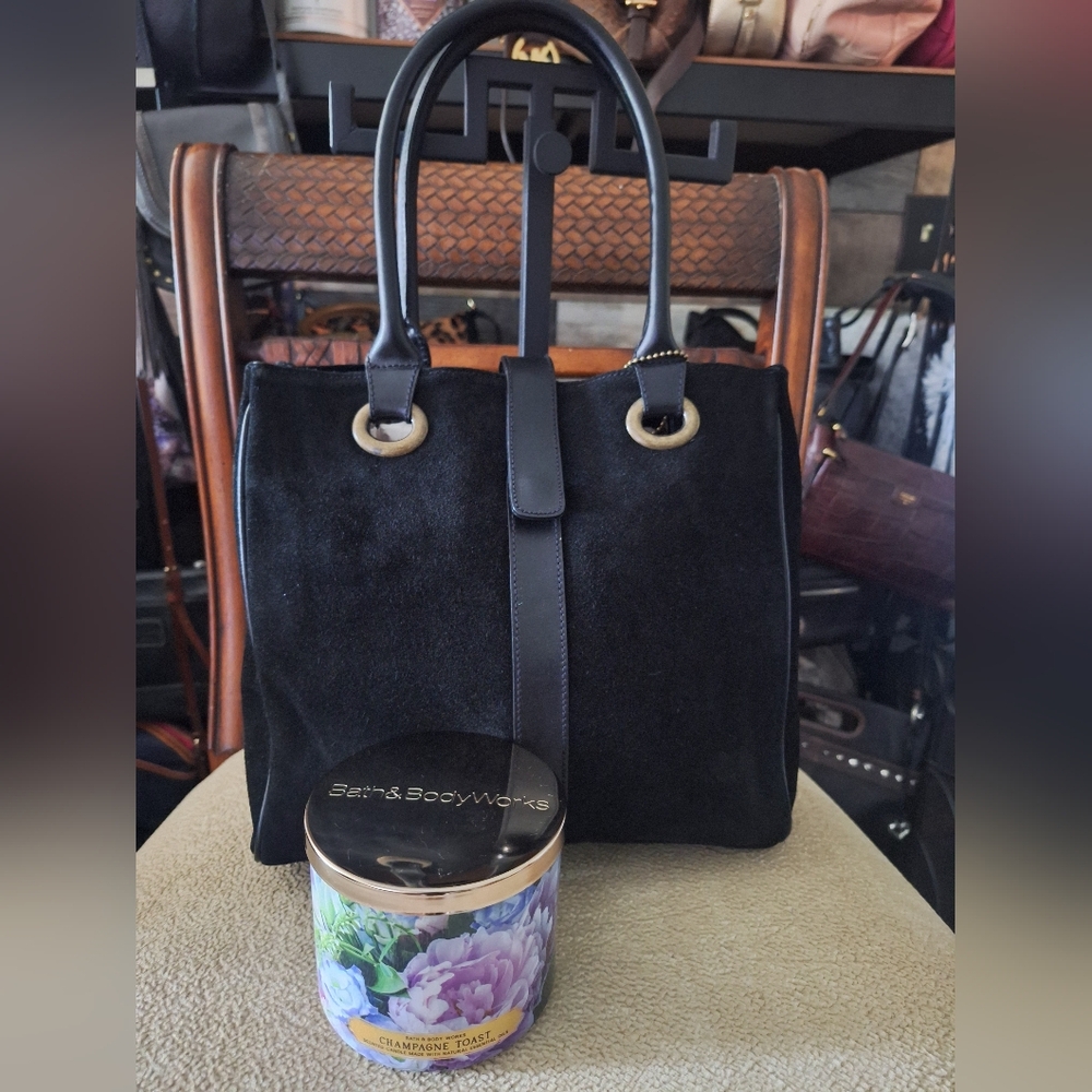 Bath and Body Works Suede Tote and 3 Wick Candle (Champagne Toast)